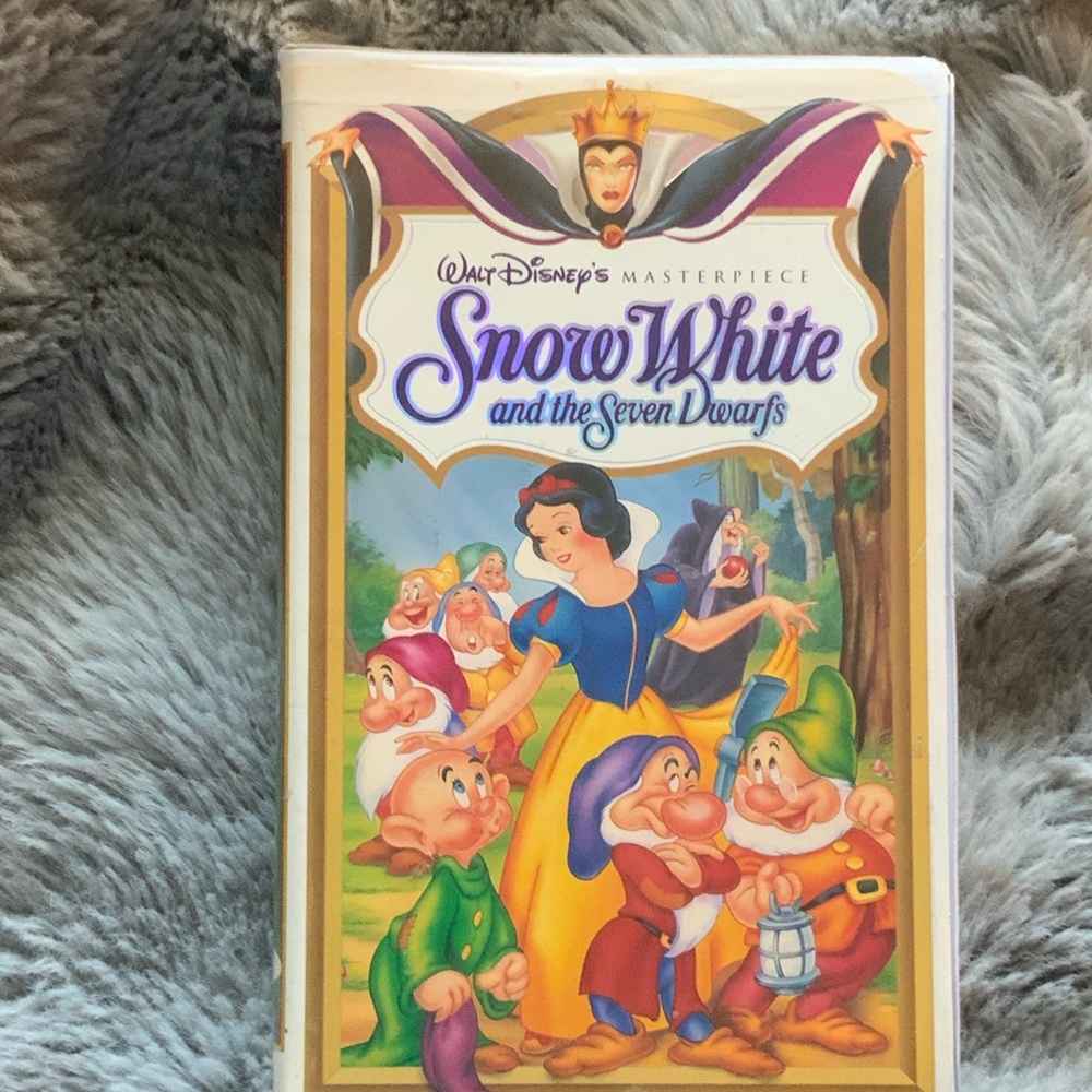 Disney Snow White and the Seven Dwarfs VHS with Colorful Cover